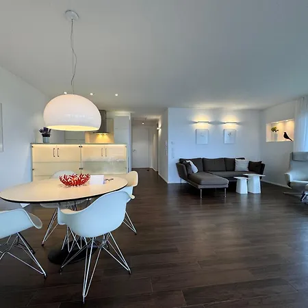 Stella Regia 6 Apartment