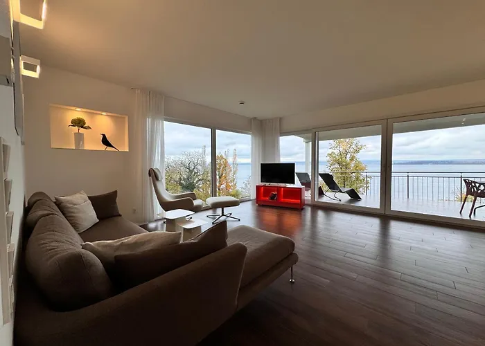 Stella Regia 6 דירה *